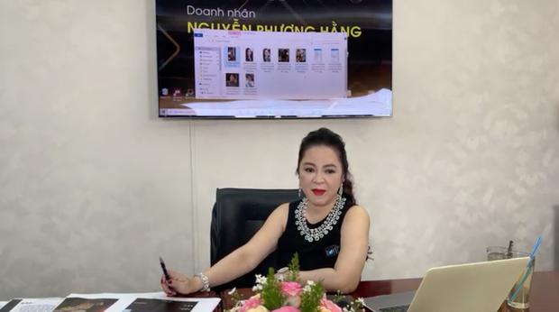 Lập kỷ lục livestream, bà Phương Hằng khoe BST trang sức kim cương hoành tráng lệ-6