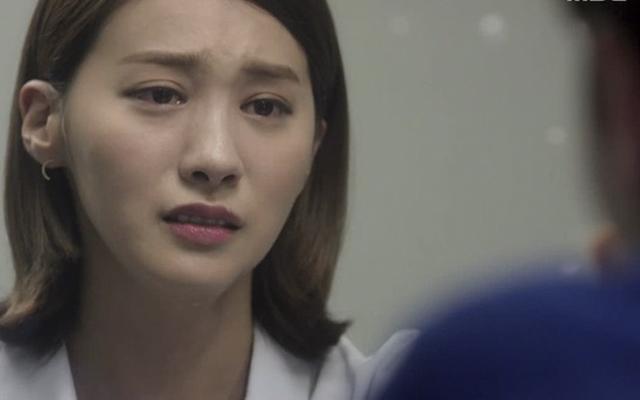 Phát hiện mang thai với người cũ đã có vợ, cô gái than khóc dân mạng nhưng bị ném đá tơi bời-1