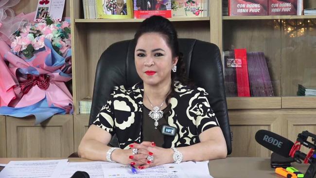 Bà Phương Hằng chia sẻ về việc sống thử 4 năm trước khi chính thức cưới-1