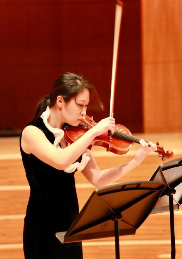 Nghệ sĩ violin hàng đầu Thượng Hải bất ngờ nhảy lầu tự tử, nguyên nhân đằng sau khiến ai cũng xót xa-1