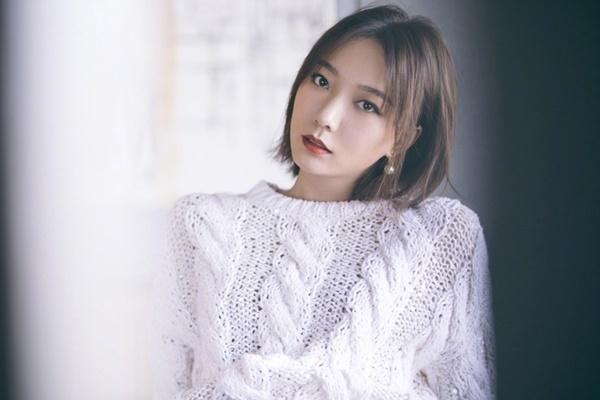 Lộ cảnh Dương Mịch - Hứa Khải ôm hôn, nhà trai bế nhà gái lên người với tư thế 18+-7