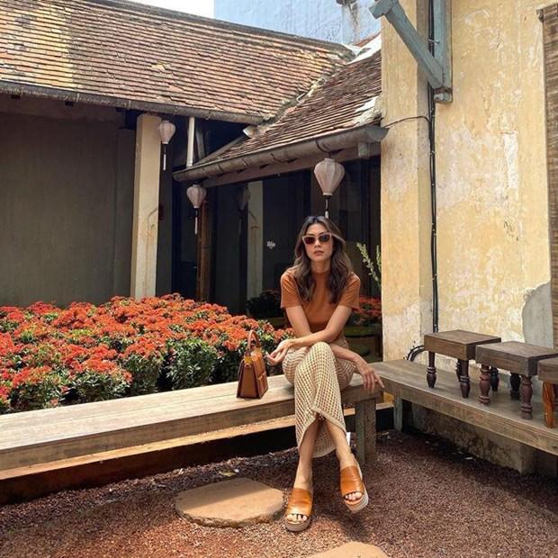 Xu hướng thời trang hè 2021: Sự trở lại của những bộ đồ Crochet-6