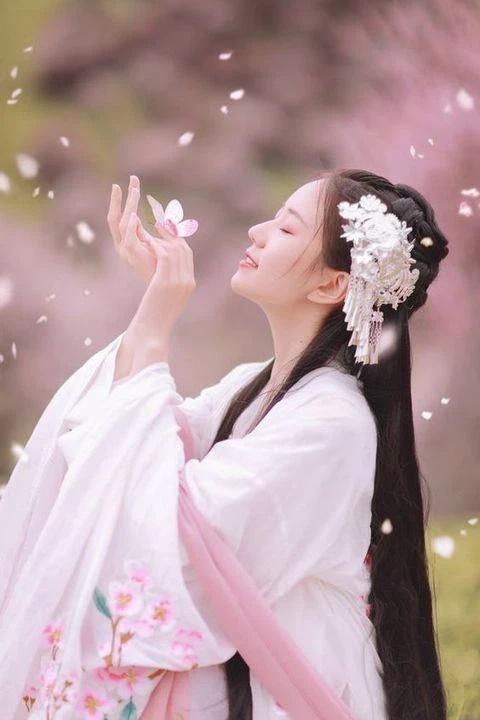 Được quý nhân giúp đỡ, 4 người mệnh này tiền tài tới tấp kể từ tháng 6 trở đi-2