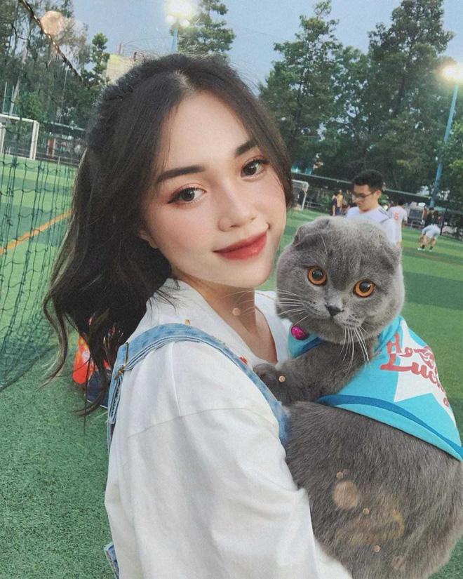 Không skincare rườm rà, Linh Ngọc Đàm phó mặc làn da theo cách chuẩn nhà giàu-2