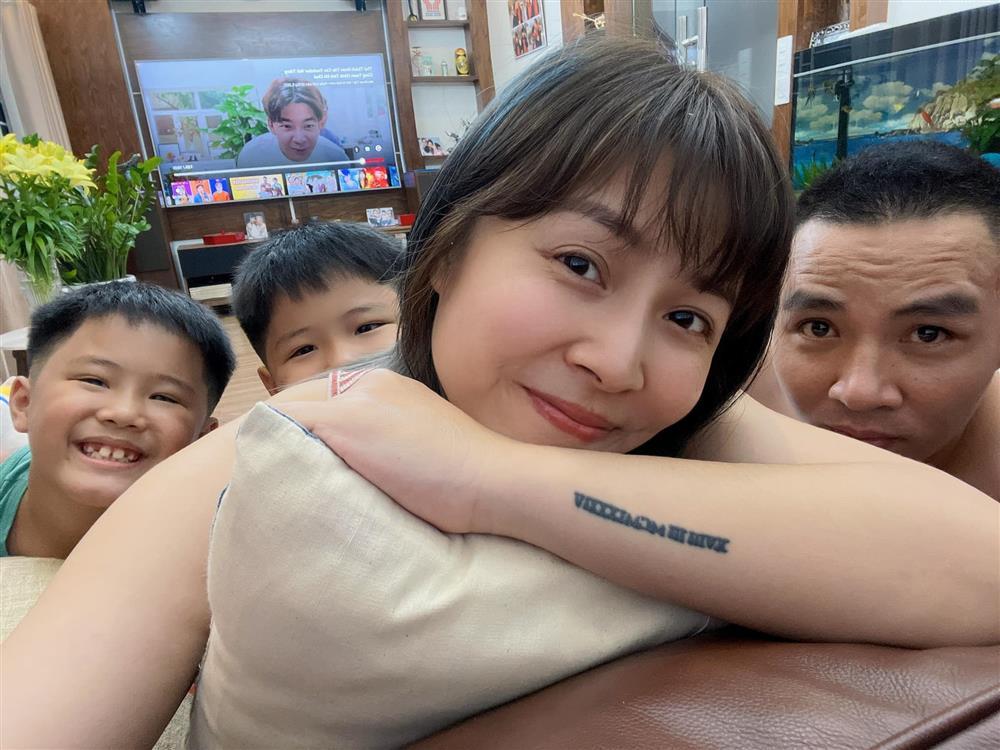 MC Hoàng Linh tiết lộ quan hệ giữa Mạnh Hùng với 2 con riêng-3