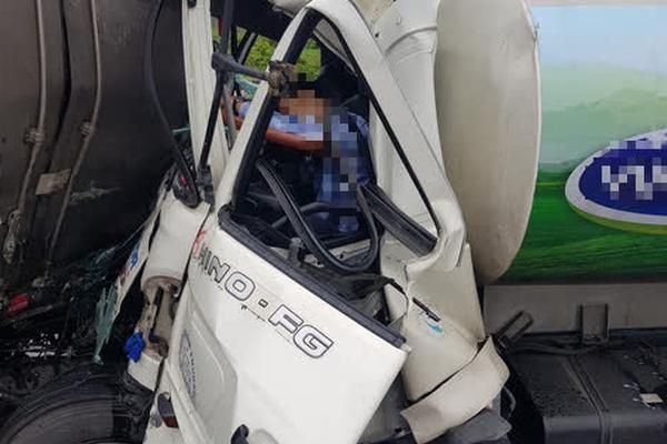 Trộm ô tô của bố mẹ đi chơi, bé gái 9 tuổi và 4 tuổi gây tai nạn giao thông-2