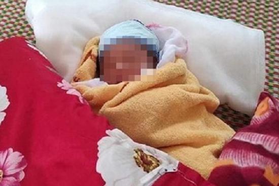 Bé 3 ngày tuổi ở Bắc Giang phải cách ly một mình vì mẹ là F0