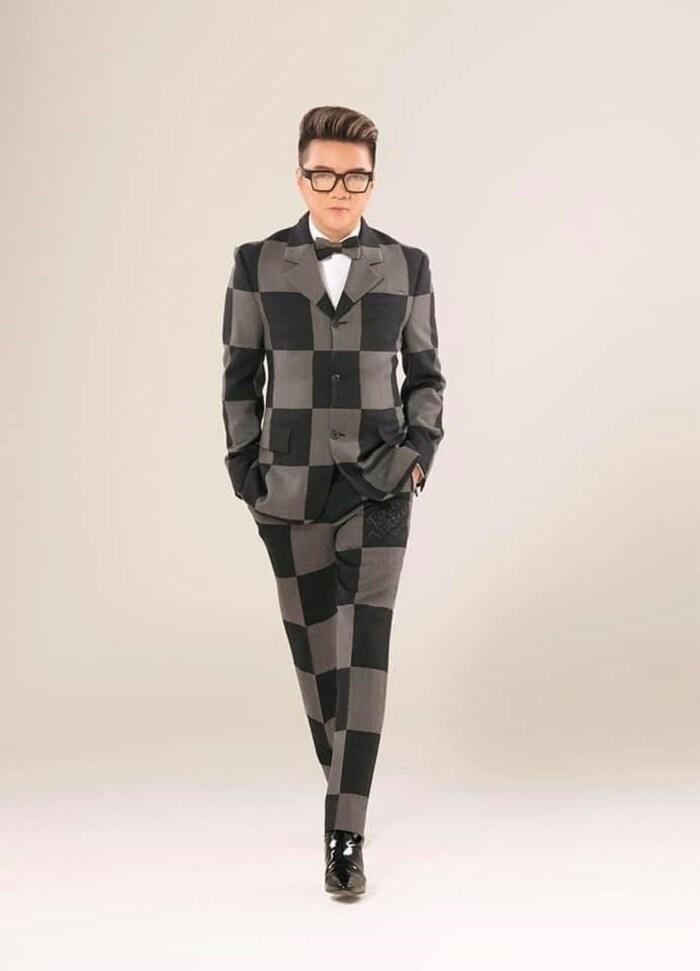 Bị soi tiền từ thiện miền Trung, Đàm Vĩnh Hưng lên tiếng-1