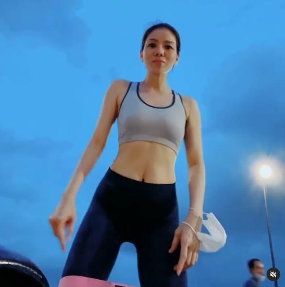 Lệ Quyên vẫn mải mê chọn góc quay phản cảm nhất-5