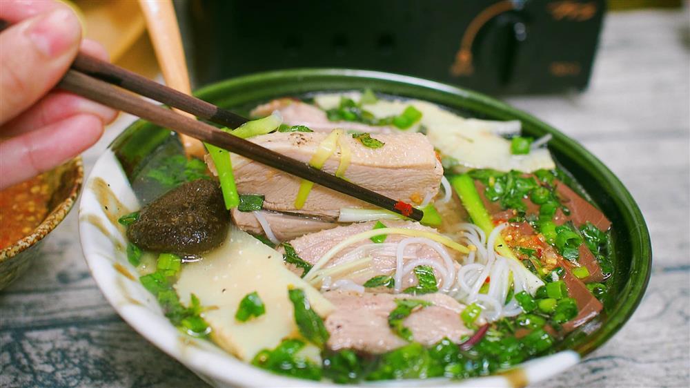 8X chia sẻ 5 món bún nước thay cơm ngày hè, đảm bảo nấu bao nhiêu cũng hết-8