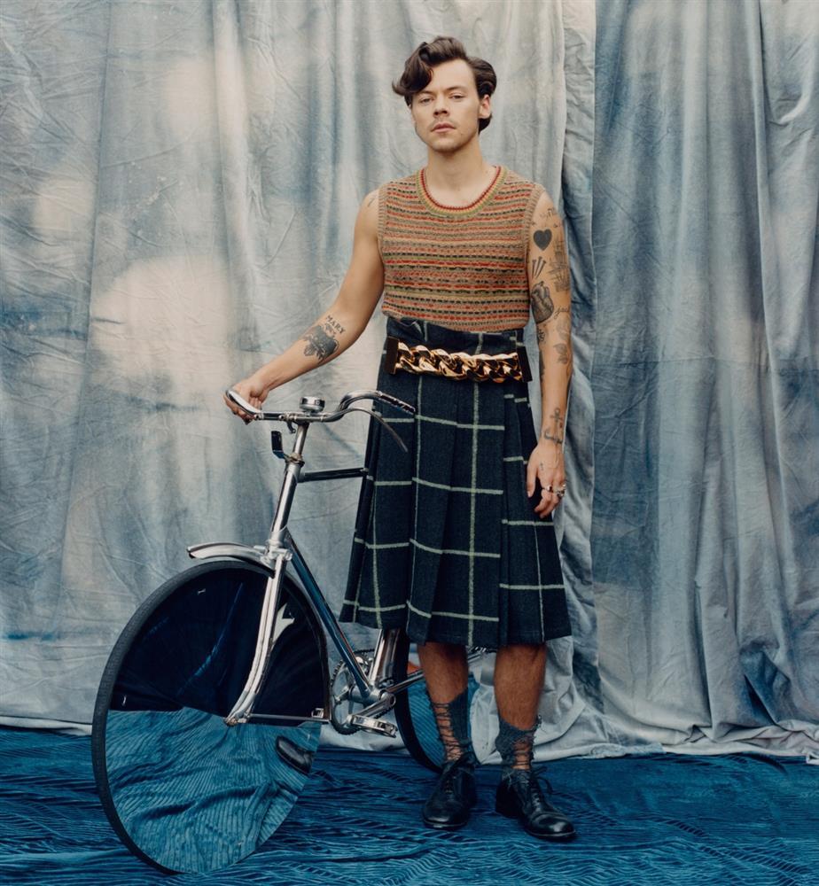 Nhiều sao nam chuộng mặc váy-2