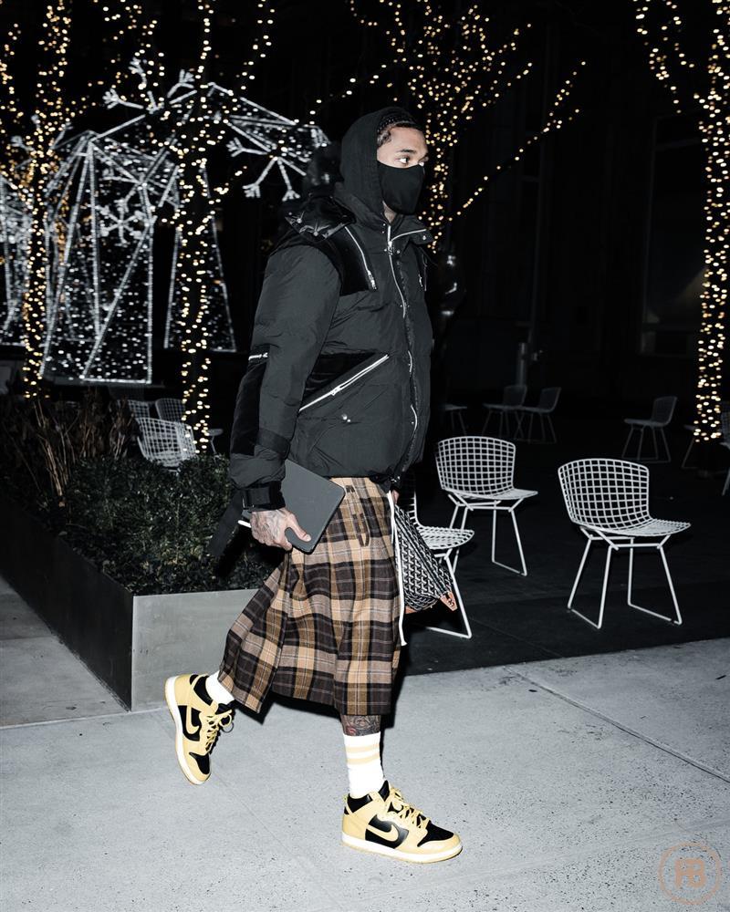 Nhiều sao nam chuộng mặc váy-4