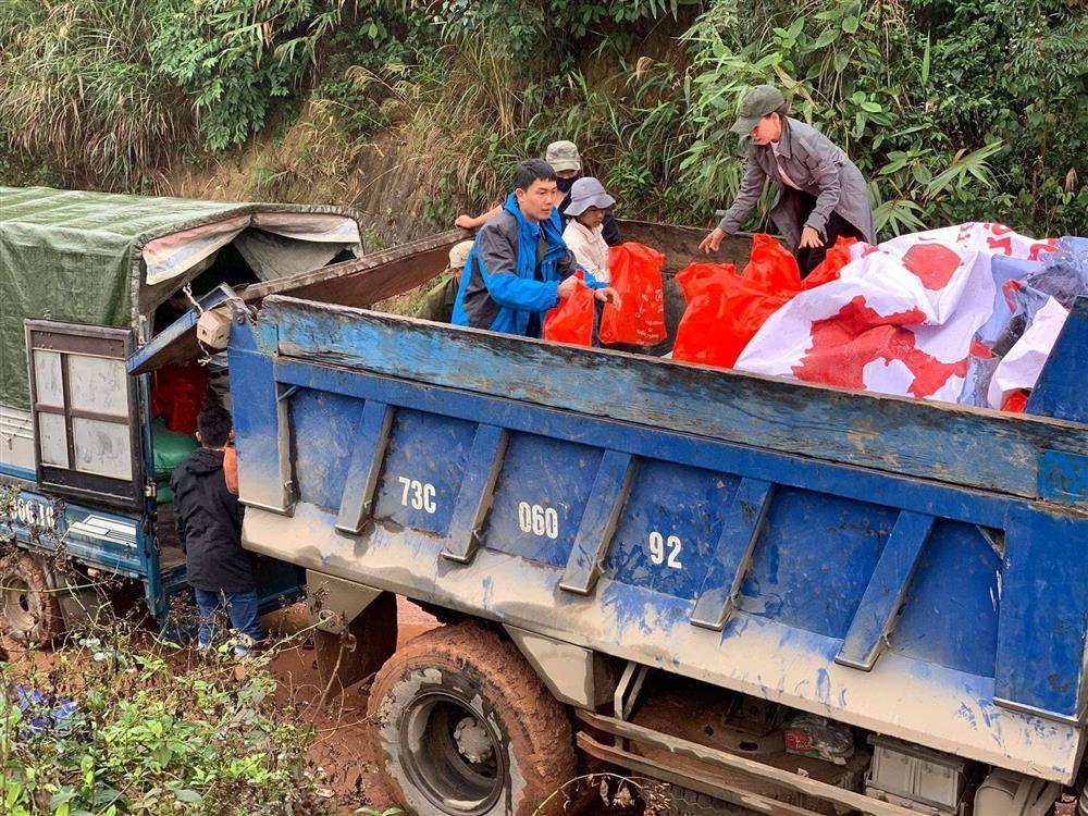 Được Trấn Thành giao phó 6,4 tỷ từ thiện, mẹ Hồ Ngọc Hà đã làm gì?-5