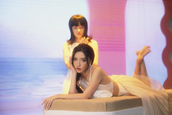 Bích Phương thử rap nhưng netizen ngao ngán chê hát ngang chị Phí-4