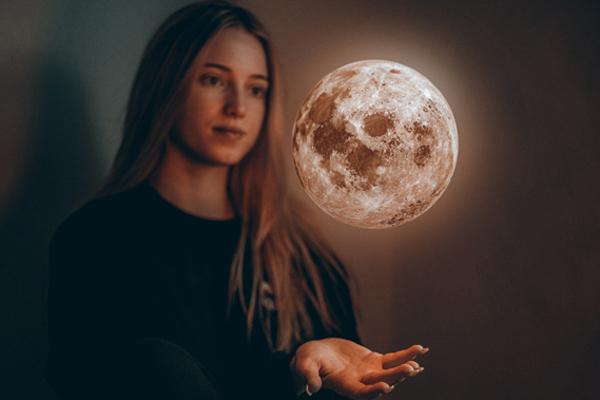 Mặt trăng ảnh hưởng lớn tương lai và hậu vận của bạn ra sao?-9