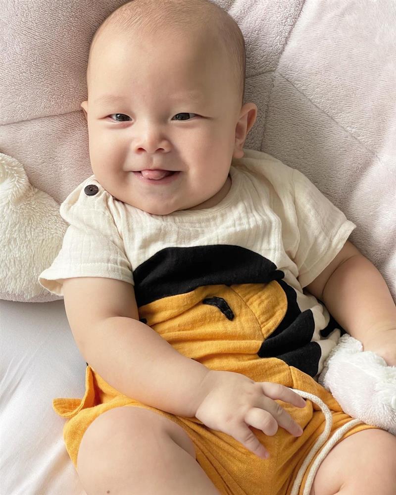 Được Hồ Ngọc Hà luyện thanh, quý tử 6 tháng tuổi tiếp thu cực đỉnh-4