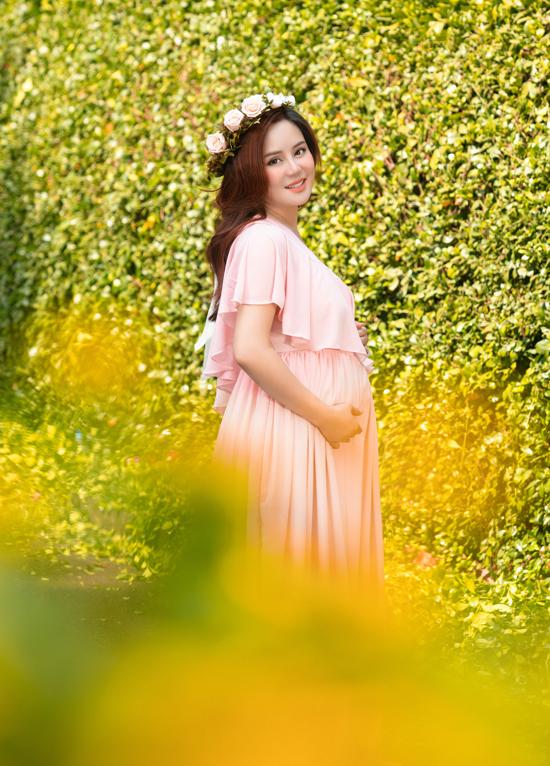 Vy Oanh 3 lần bầu bí: Lần đầu mọng nước heo nái, lần sau xinh như model-12