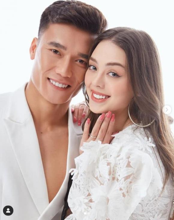 Bùi Tiến Dũng hạnh phúc bên bạn gái dù không được cùng tuyển Việt Nam đi UAE-4