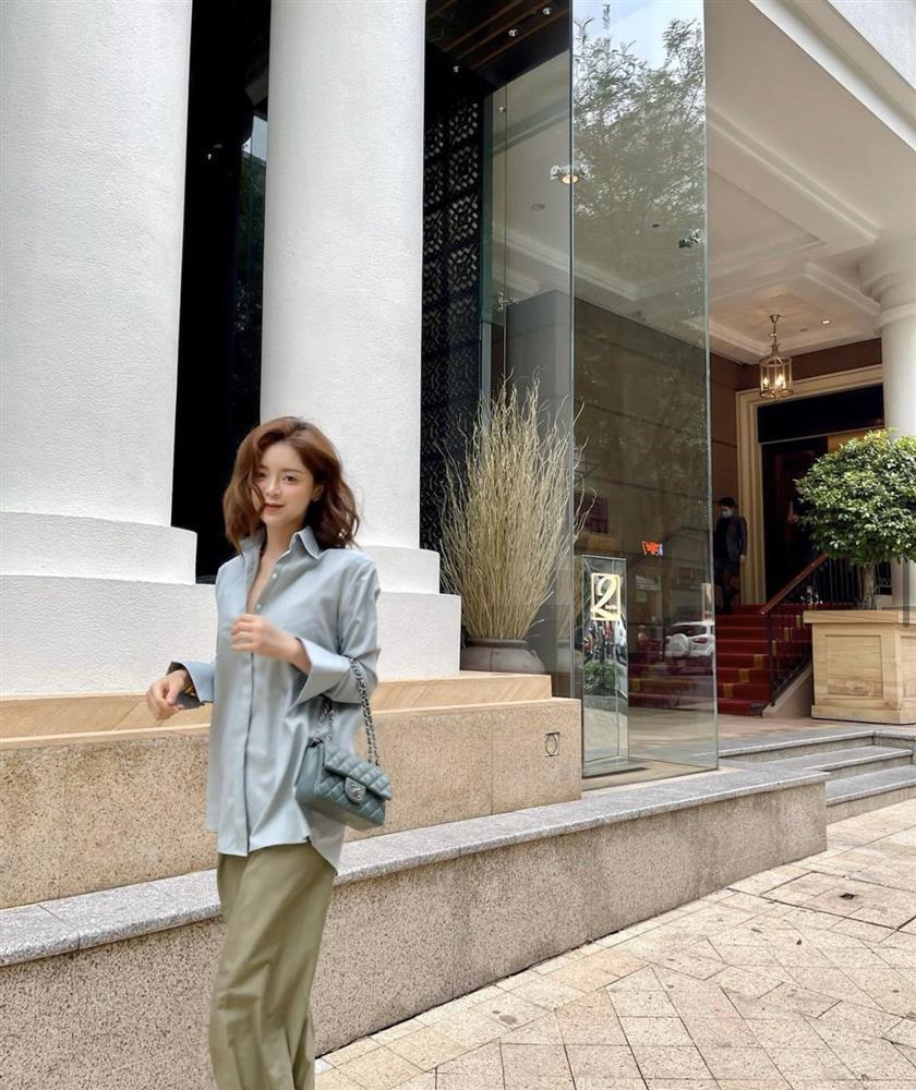 Kiểu sơ mi đơn điệu được lòng cả celeb hạng A lẫn fashionista đình đám!-12