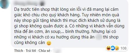 Khách thắc mắc Sao mua bô được tặng thêm thìa và bình luận cười tụt huyết áp-2