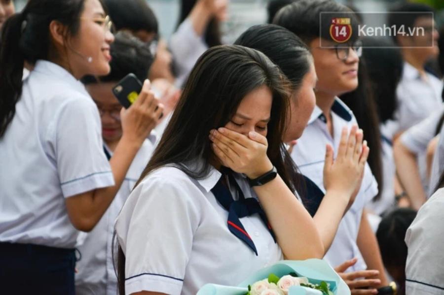 KHẨN: TP.HCM quyết định cho học sinh cuối cấp dừng đến trường từ 28/5-1