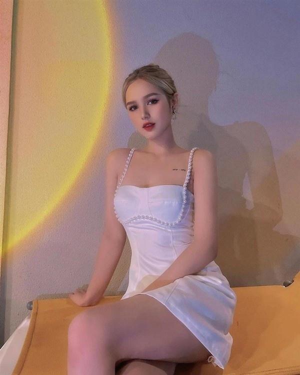 Bị nghi lộ ảnh nóng, Vy Oanh và loạt sao Việt phản ứng thế nào?-5