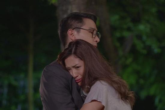 Vợ mua rất nhiều bộ tóc giả để đi chụp ảnh và sự thật sốc óc