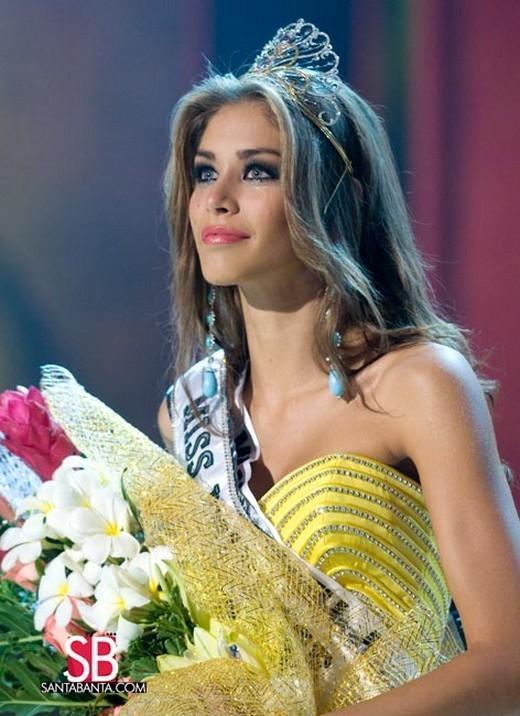 PHẪN NỘ: Miss Universe đăng clip quảng bá Việt Nam nhưng nói là Thái Lan-13