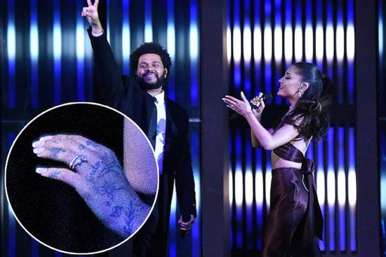 Ariana Grande lộ nhẫn cưới khi trình diễn 'Save Your Tears' cùng The Weeknd