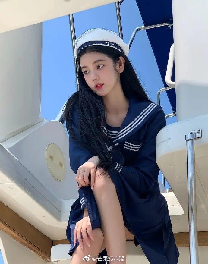 Ngô Diệc Phàm lộ ảnh hẹn hò hotgirl 18 tuổi, nhan sắc không phải vừa-4