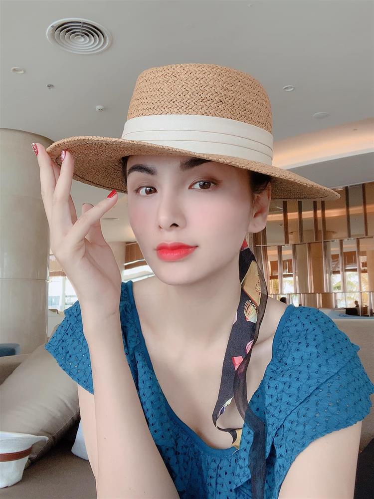 Diễm Hương gay gắt khi bị chê hoa hậu hết thời bán hàng online-1