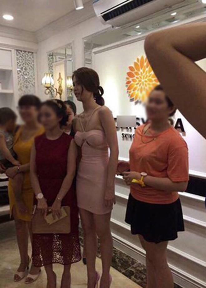 Body Ngọc Trinh thiên biến vạn hóa: Lúc tong teo, lúc như đô vật-6