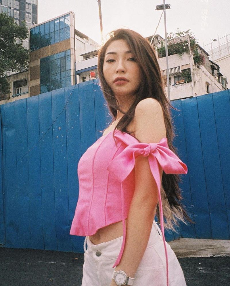 Street style đầu tuần: Sao Việt mê mệt sắc hồng cánh sen trendy-3