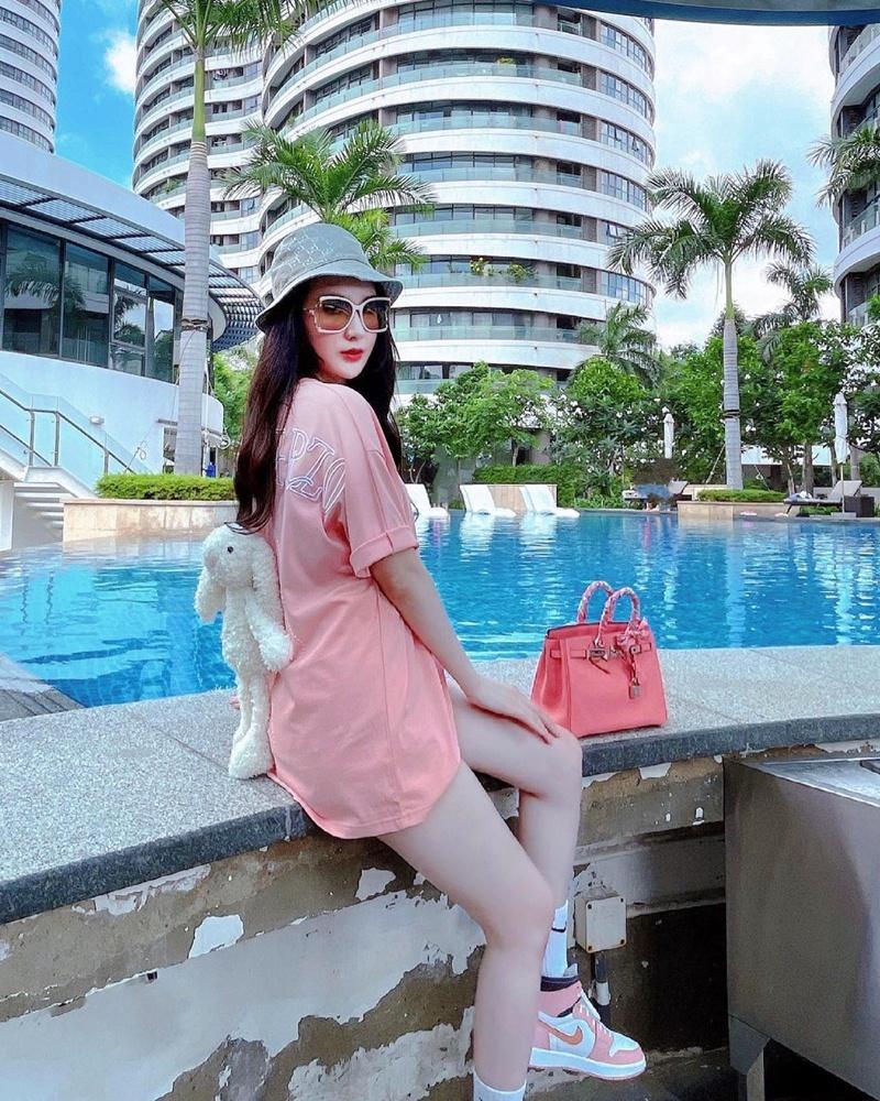 Street style đầu tuần: Sao Việt mê mệt sắc hồng cánh sen trendy-8