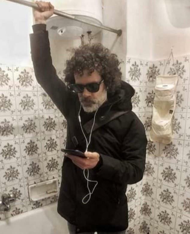 1001 cách giải trí cực bá đạo của các thanh niên phải chôn chân ở nhà tránh Cô vy-1