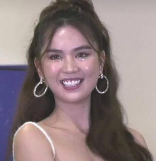 Ngọc Trinh trên livestream khác một trời một vực ảnh tự đăng-2