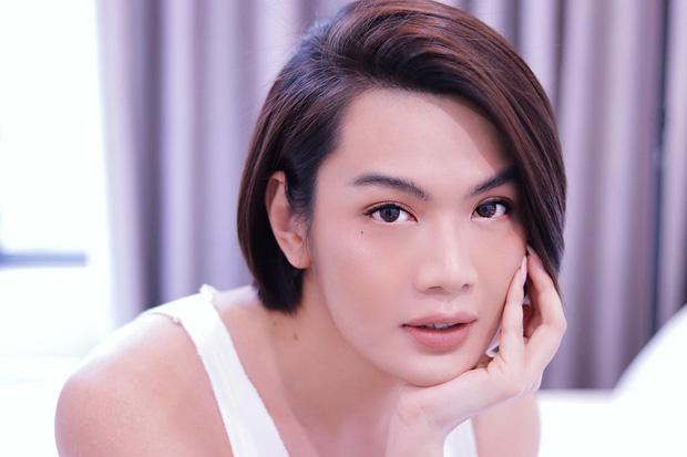 Đào Bá Lộc trang điểm xinh như cô dâu còn được khen giống gái Thái-9