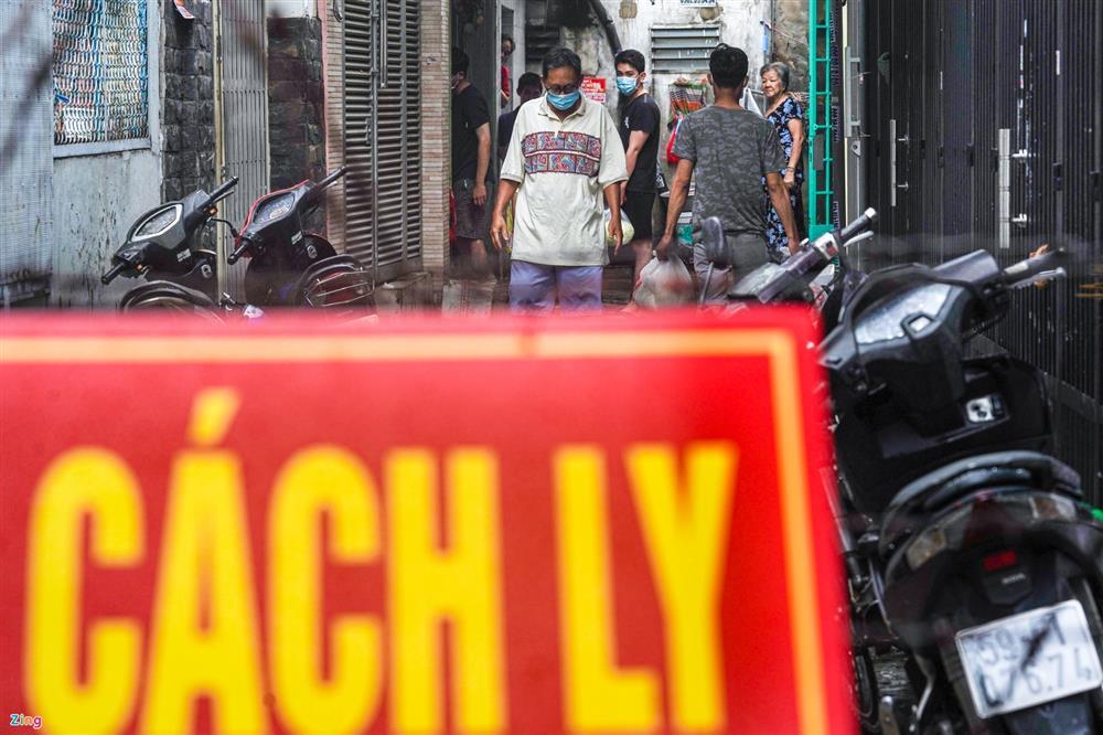 ‘Số ca nhiễm tăng nhanh ở TP.HCM không phải điều đáng lo nhất’-3