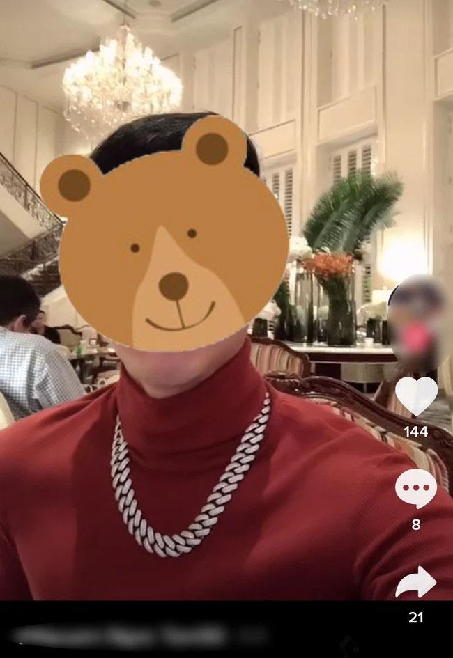 Nam chính clip hot girl Về Nhà Đi Con dát đầy hàng hiệu, chơi toàn chân dài-3