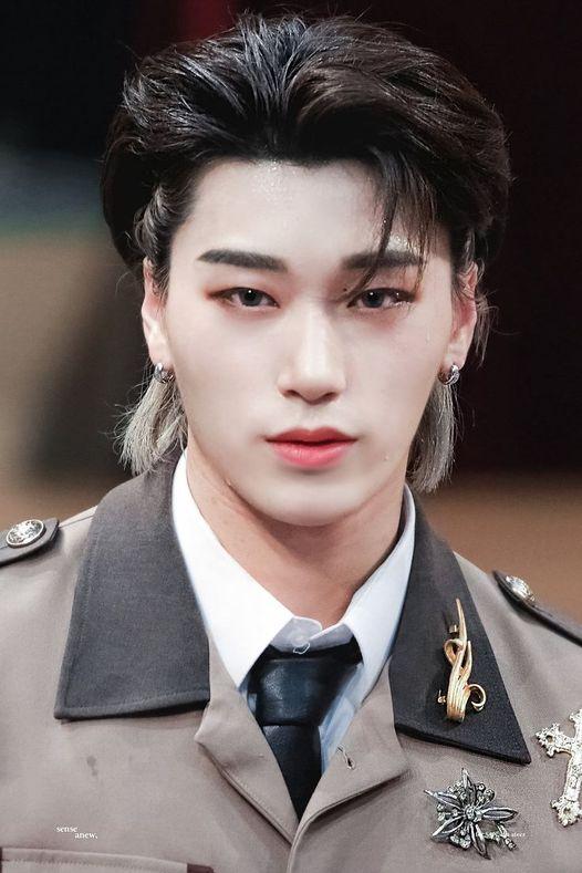 Ông của San (Ateez) qua đời. Một số lịch trình của nam thần tượng sẽ được điều chỉnh và thông báo tới người hâm mộ qua Email. Công ty KQ Entertainment mong fan thông cảm cho sự mất mát này.