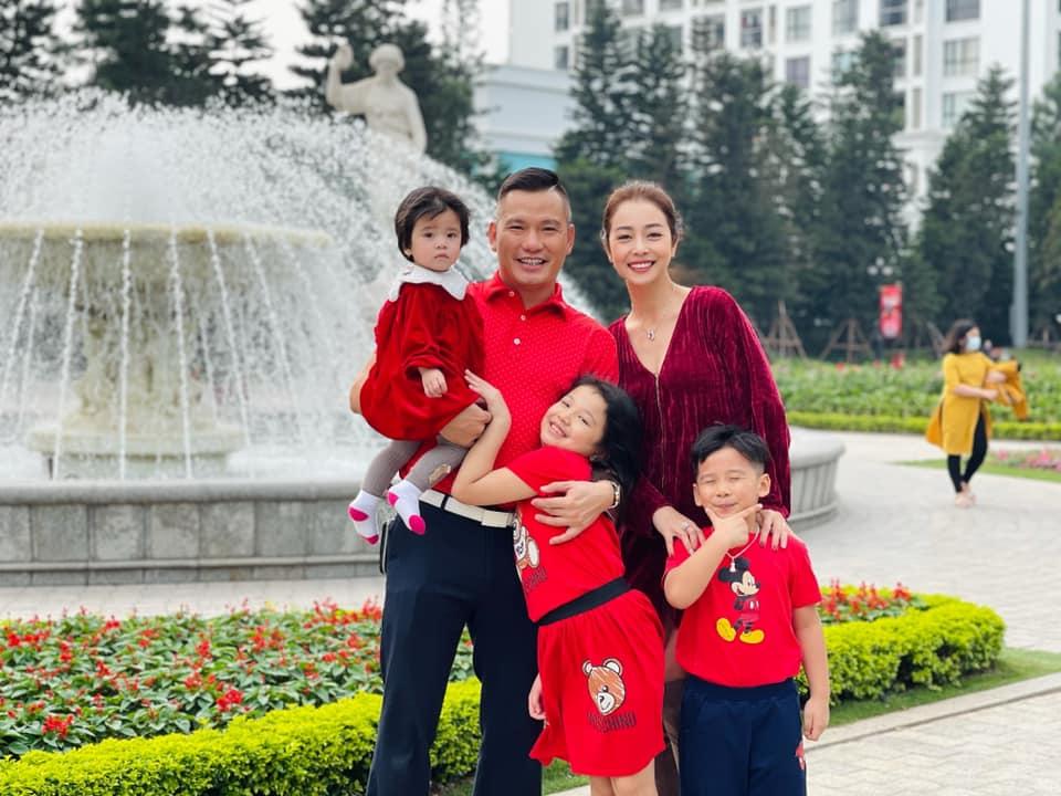 Chồng hoa hậu Jennifer Phạm gây ngỡ ngàng với đầu không tóc-5