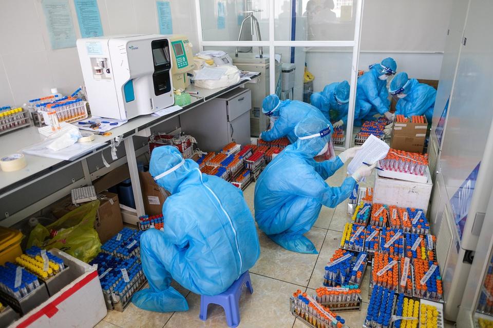 30 ngày đối mặt làn sóng Covid-19 thứ 4 ở Việt Nam-4