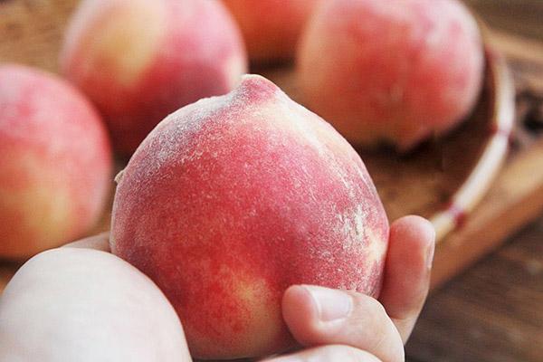 Mua đào nên chọn quả to hay nhỏ để được quả ngọt và mọng nước?-2