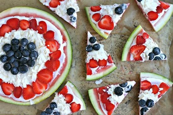 Làm pizza dưa hấu mát lạnh giải nhiệt