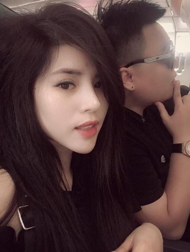 Cận cảnh nhan sắc xinh đẹp vợ hot girl của HLV Rap Việt LK-3