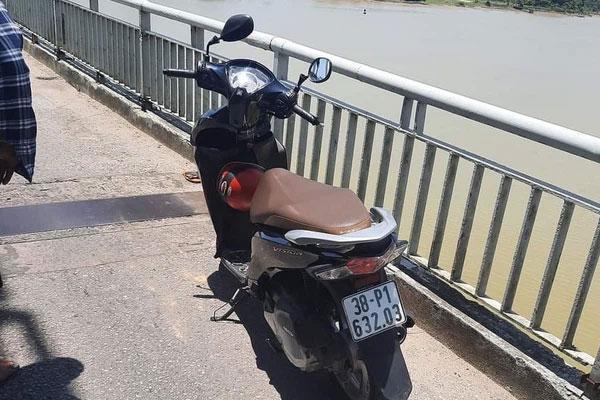 Nghi vấn nữ sinh viên là cộng tác viên 1 tờ báo nhảy cầu tự tử-1