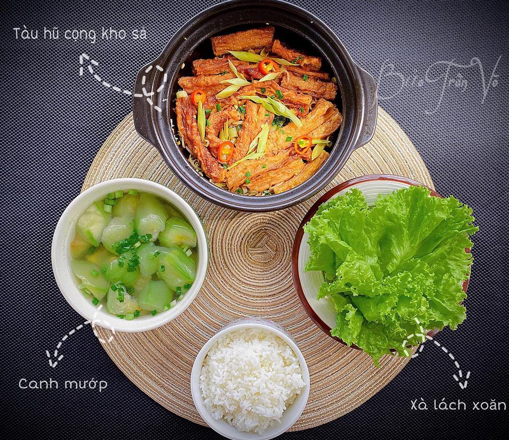 9x xinh đẹp khoe mâm cơm không cần thịt cá mà vẫn làm nhiều chị em say mê-9