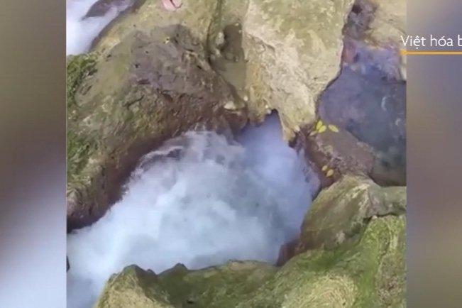 Lịch sử chiếc vòi xịt toilet từ thời quý tộc Pháp-1