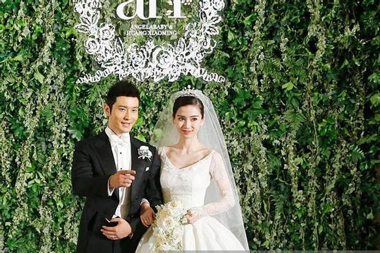 Rùng mình trước lời tiên tri về cuộc hôn nhân của Angela Baby - Huỳnh Hiểu Minh