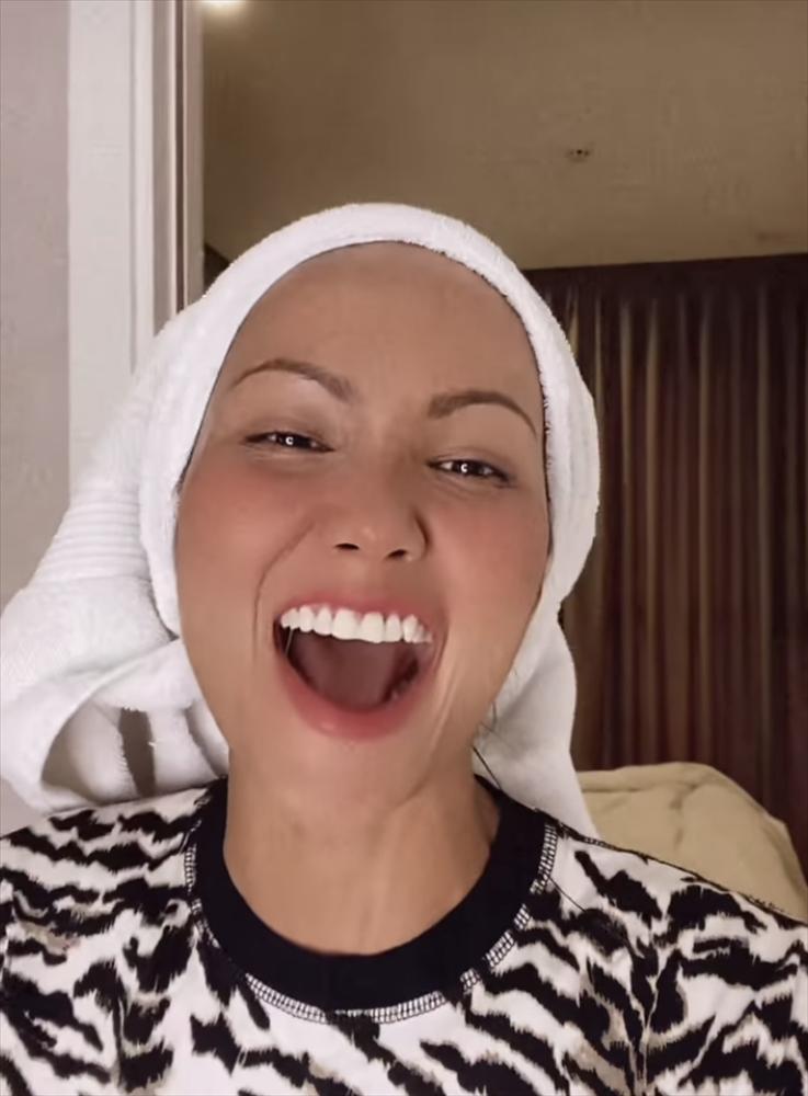 Giãn cách xã hội không thể ra salon, H’Hen Niê chia sẻ công thức ủ tóc suôn mượt tại gia-3